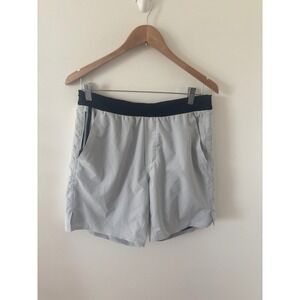 Ten Thousand The Interval Short Size Medium‎